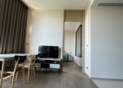 1-BR Condo at The Esse Asoke near MRT Sukhumvit