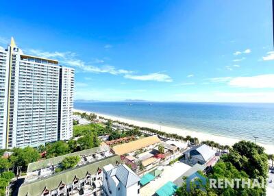 Slae Aeras beach front Jomtien studio Sea view