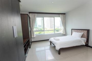 4 Bedrooms 4 Bathrooms Size 230sqm Baan Thirapa for Rent 85,000THB