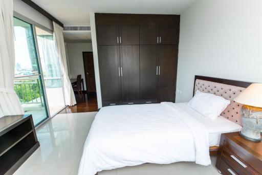 4 Bedrooms 4 Bathrooms Size 230sqm Baan Thirapa for Rent 85,000THB