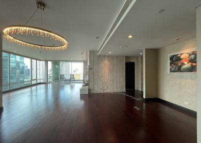 For RENT : The Park Chidlom / 4 Bedroom / 4 Bathrooms / 300 sqm / 190000 THB [10965854]