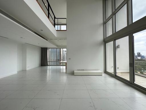 For RENT : 185 Rajadamri / 4 Bedroom / 4 Bathrooms / 350 sqm / 380000 THB [10965750]