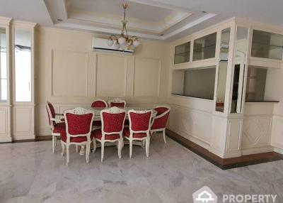 4-BR Townhouse near MRT Huai Khwang (ID 491717)