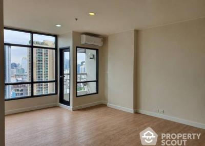 2-BR Condo at Phayathai Place near BTS Phaya Thai