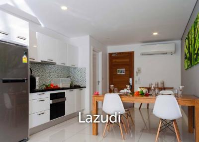 Top Floor 2-Bed Foreign Freehold Condo
