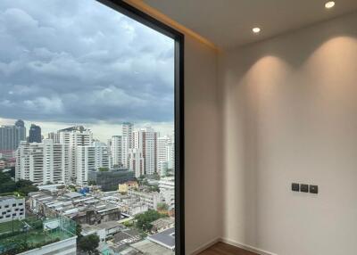 For RENT : MUNIQ Sukhumvit 23 / 2 Bedroom / 2 Bathrooms / 55 sqm / 60000 THB [10967499]