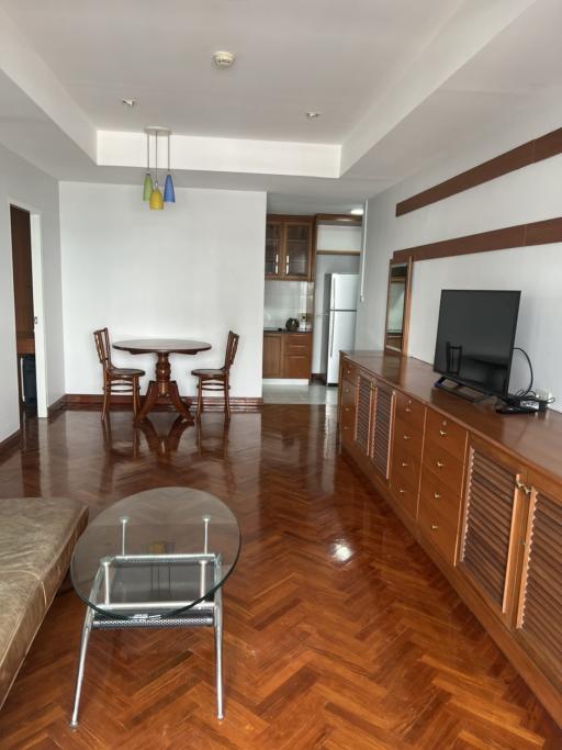 For SALE : Monterey Place / 2 Bedroom / 1 Bathrooms / 81 sqm / 7200000 THB [S12005]