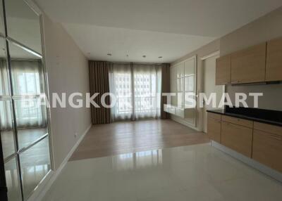 Condo at The Address Chidlom for sale