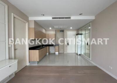 Condo at The Address Chidlom for sale