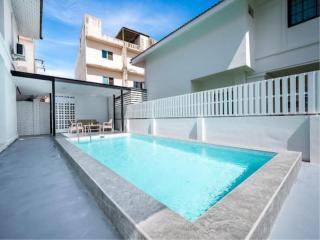 Private Pool Villa Pattaya Price 6.99 MB.