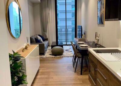 1 bed Condo in MUNIQ Langsuan Pathum Wan District C020329