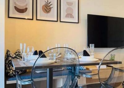 2 bed Condo in Siamese Exclusive Sukhumvit 42 Phra Khanong Sub District C020328