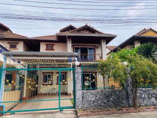 4 Bedrooms House Na Kluea H008679