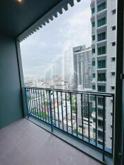 For Rent 42sqm 1 Bed Condo XT Phayathai close to BTS