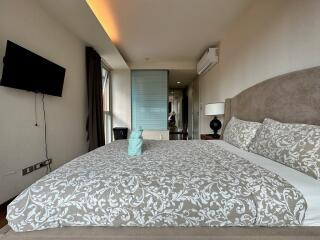 2-bedroom modern condo for sale in Phromphong area