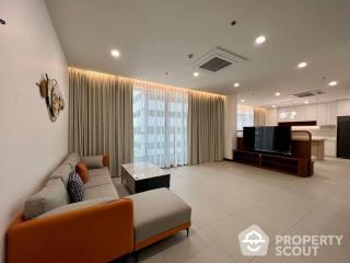 2-BR Condo near MRT Phra Ram 9