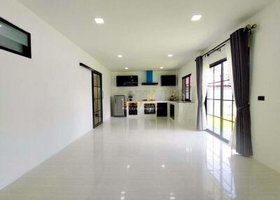 3 Bedrooms Villa / Single House Huay Yai H011162