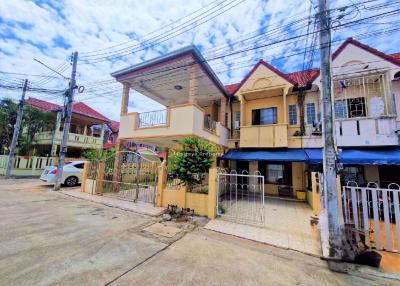 2 Bedrooms Townhouse in Ngam Charoen 7 East Pattaya H011159