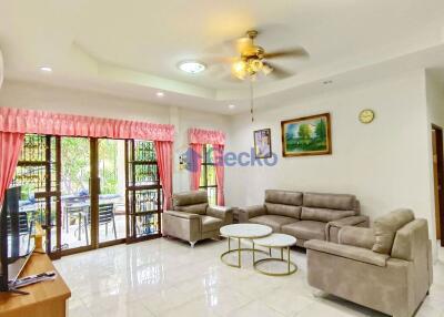 3 Bedrooms House in Eakmongkol 2 Jomtien H011035