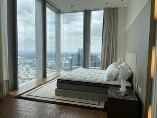 For RENT : The Ritz - Carlton Residences at MahaNakhon / 4 Bedroom / 4 Bathrooms / 480 sqm / 750000 THB [10969512]