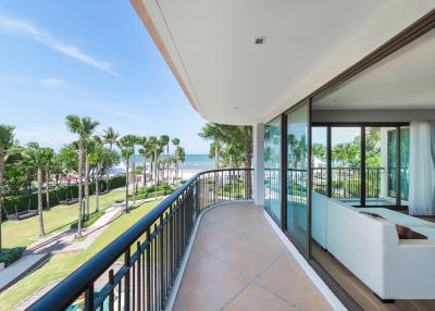 Q Seaside Hua Hin: Sea View Beachfront Condo