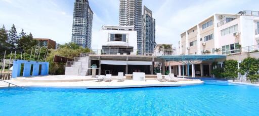 Large Unit Condo Residence @ Dream for Sale