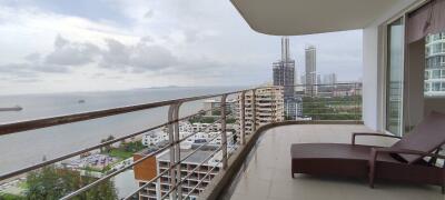 Large Unit Condo Residence @ Dream for Sale