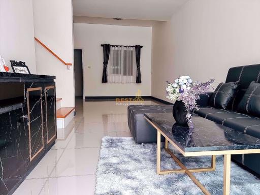 3 Bedrooms Townhouse in Lalin Town East Pattaya H011165