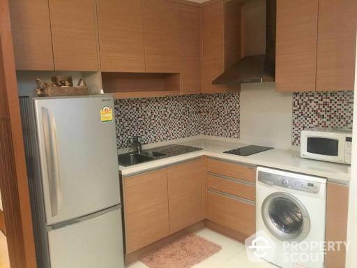 1-BR Condo at The Emporio Place near BTS Phrom Phong