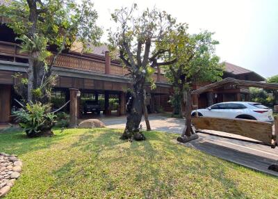 7 bed teakwood house for rent in Tha Sala, Chiang Mai