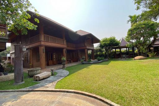 7 bed teakwood house for rent in Tha Sala, Chiang Mai