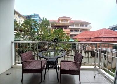 Great location Condo in Pratumnak for Sale