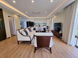 4 Bedrooms bed in House in Rungsii Village in East Pattaya H008992