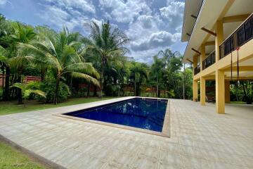 A large family home with private pool for sale in Nam Phrae, Chiang Mai