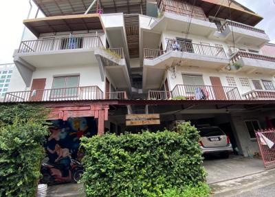 18 keys Apartment for sale on Chang Klan Road, Muang Chiang Mai