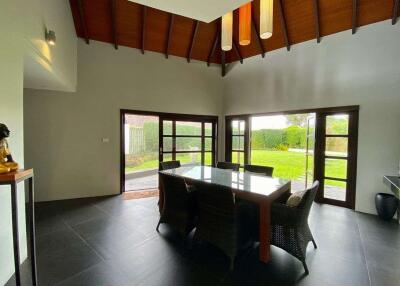 Luxury pool villa for sale in Mae Rim