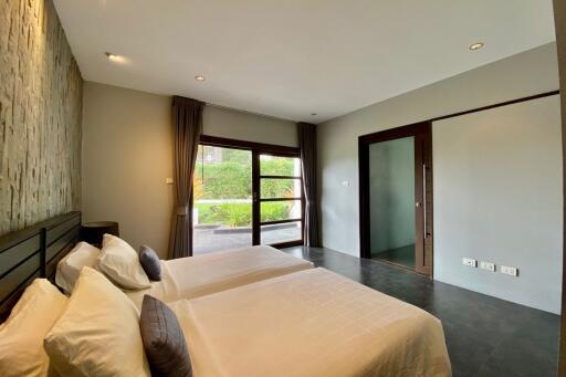 Luxury pool villa for sale in Mae Rim