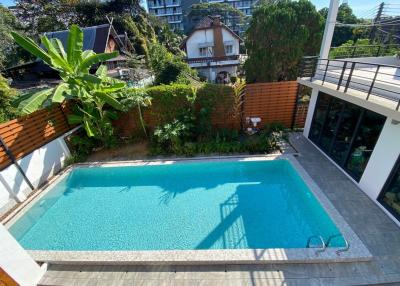 A modern house with pool for sale in Nimman area, Chiang Mai