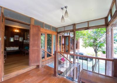 A charming wooden Thai house for rent or sale in Sankhampeang, Chiang Mai