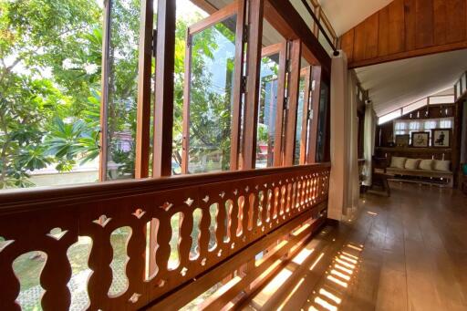 A charming wooden Thai house for rent or sale in Sankhampeang, Chiang Mai