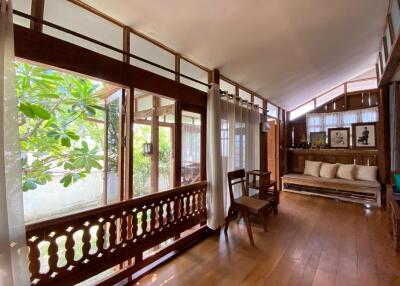 A charming wooden Thai house for rent or sale in Sankhampeang, Chiang Mai