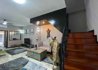 2 bed townhome for rent or sale in Nong Soi Chiang Mai