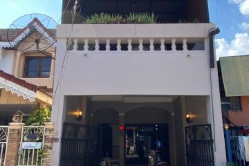 2 bed townhome for rent or sale in Nong Soi Chiang Mai