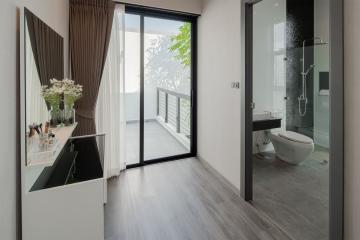 Brand new 4 Bed, 5 Bathroom House with private swimming pool for sale in Hang Dong, Chiang Mai