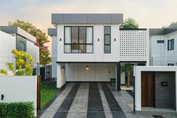 Brand new 4 Bed, 5 Bathroom House with private swimming pool for sale in Hang Dong, Chiang Mai