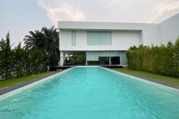 A modern home with pool for sale or rent at Green Vally Golf Course, Mae Rim, Chiang Mai