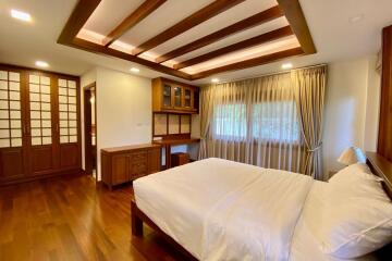 4 bed house with private pool for rent or sell in Saraphi, Chiang Mai