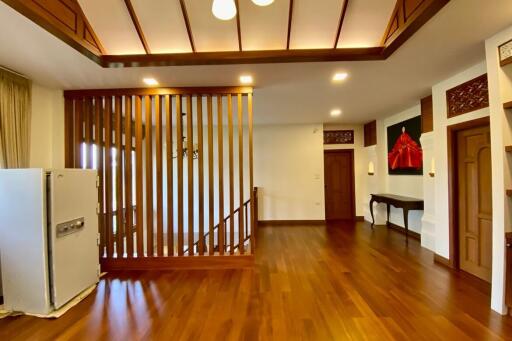 4 bed house with private pool for rent or sell in Saraphi, Chiang Mai