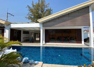 A unique home with private pool for sale in Hang Dong, Chiang Mai