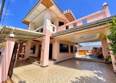 4 Bedrooms House in Royal Green Park East Pattaya H009428